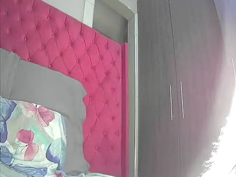 TheSweetBerry online show from February 2, 2025, 2:59 am