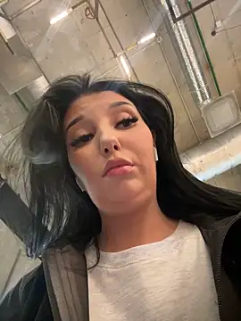 Tisha Busty online show from September 20, 2025, 5:47 pm