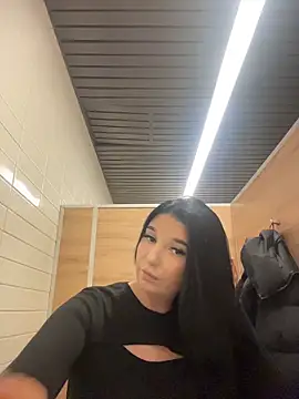 Tisha Busty online show from November 26, 2025, 12:39 pm