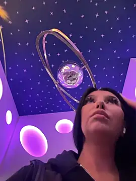 Tisha Busty online show from March 27, 2026, 1:44 pm