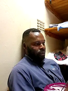 Snapshot of Touch_mysoul chatting on February 5, 2026, 6:51 am Touch mysoul online show from February 5, 2026, 6:51 am