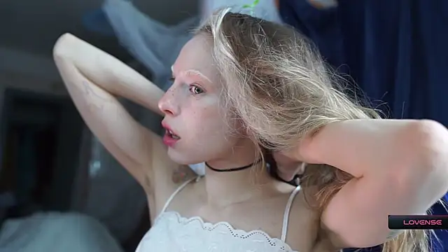  Phantom thread  online show from March 4, 2026, 8:42 am