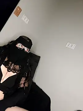 -Arab milf- online show from September 23, 2025, 5:05 pm