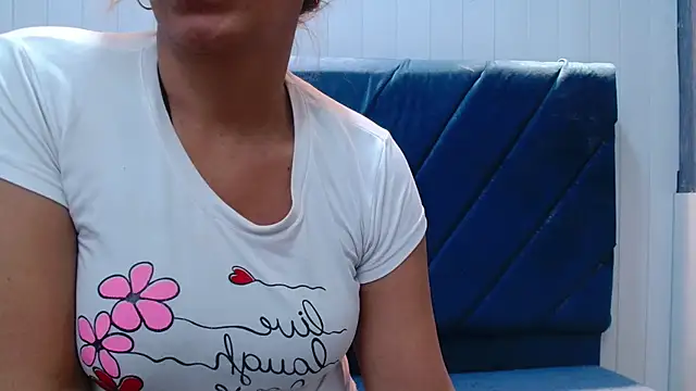 Snapshot of NathaliaSmith3x chatting on September 17, 2025, 3:41 am NathaliaSmith3x online show from September 17, 2025, 3:41 am