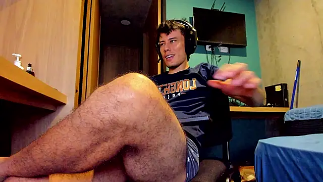 Snapshot of Huge_latin_cock chatting on June 11, 2026, 2:53 am Huge latin cock online show from June 11, 2026, 2:53 am