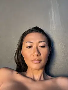 thai-dreamgirl online show from October 13, 2025, 11:16 pm