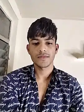 kingkartik7 online show from February 12, 2025, 7:02 pm