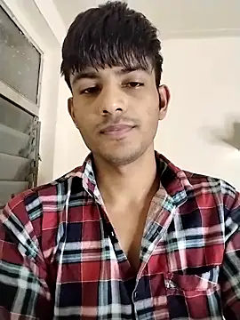 kingkartik7 online show from February 15, 2025, 7:06 pm