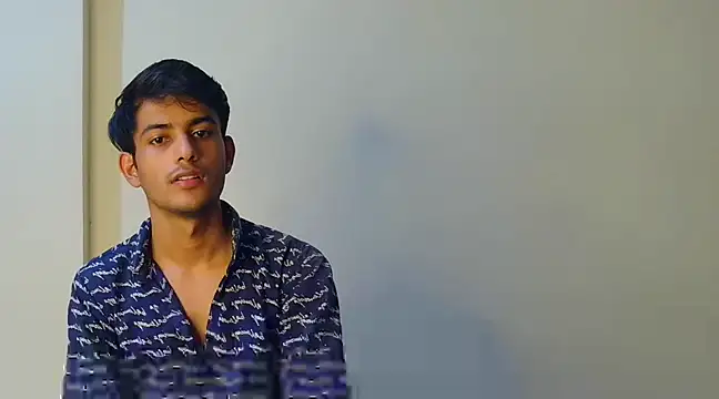 kingkartik7 online show from March 13, 2025, 1:29 pm