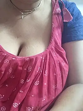 Snapshot of miss-Riy chatting on March 5, 2025, 4:02 pm miss-Riy online show from March 5, 2025, 4:02 pm