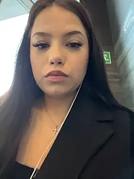 Chloe  Moon online show from October 7, 2025, 2:14 pm