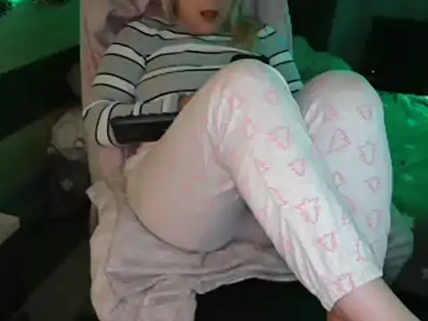 LaRa forU online show from December 21, 2024, 7:16 pm