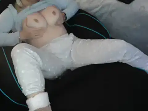 LaRa forU online show from January 26, 2025, 5:13 pm