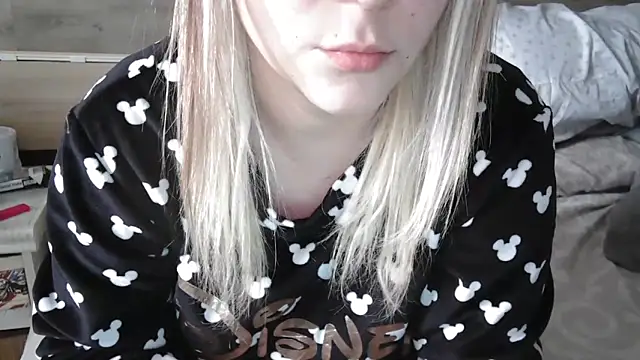 LaRa forU online show from February 17, 2025, 12:38 pm