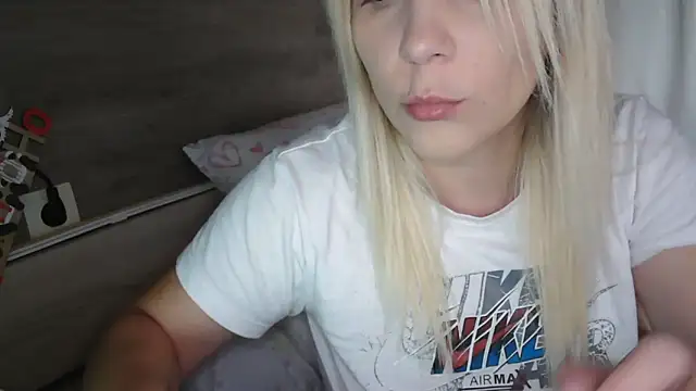 LaRa forU online show from September 27, 2025, 9:25 am