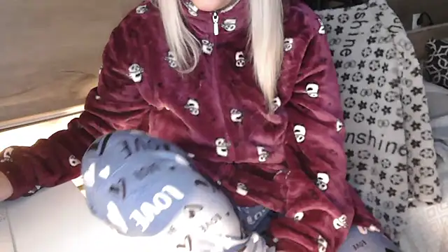 LaRa forU online show from November 23, 2025, 10:59 am