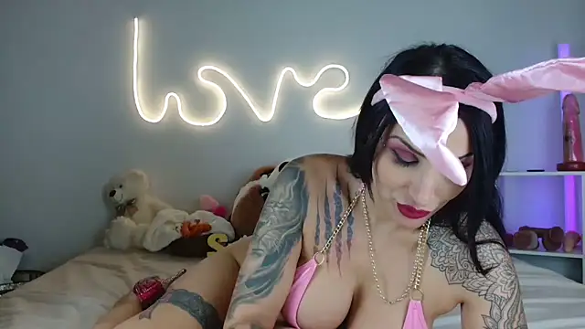 JuliaVegaOff online show from March 30, 2026, 8:21 pm