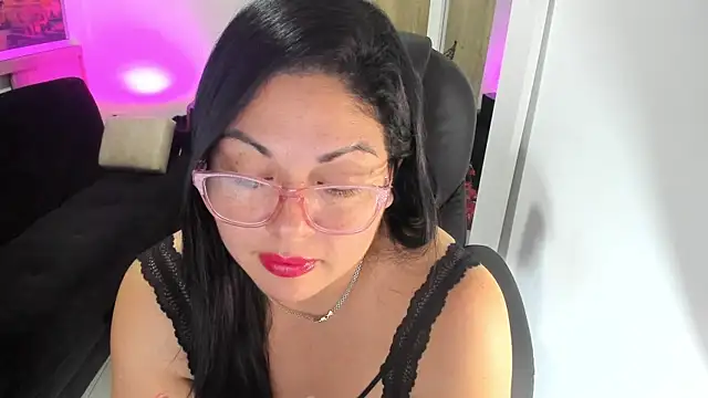 Snapshot of jessicarabbit_1 chatting on October 10, 2025, 10:53 pm jessicarabbit 1 online show from October 10, 2025, 10:53 pm