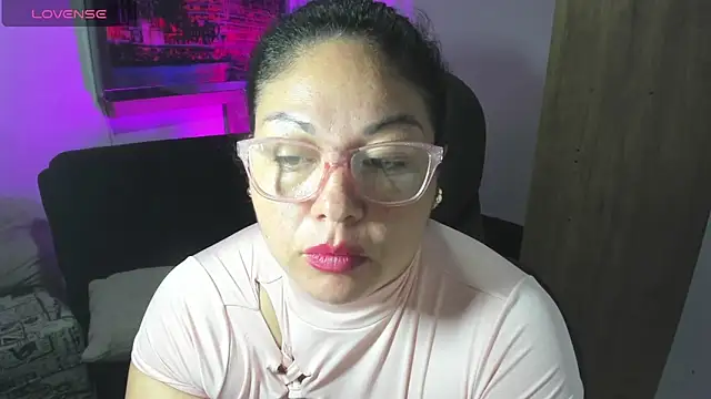 Snapshot of jessicarabbit_1 chatting on May 15, 2026, 11:23 pm jessicarabbit 1 online show from May 15, 2026, 11:23 pm