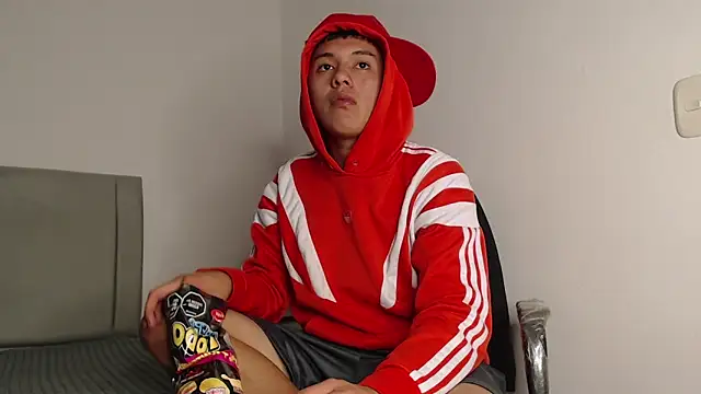 alex-lover online show from March 21, 2026, 4:28 am