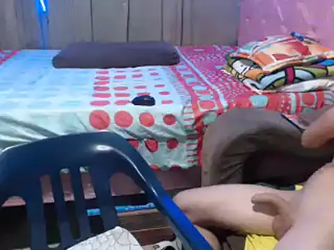 mom son dirty online show from December 4, 2024, 3:37 am