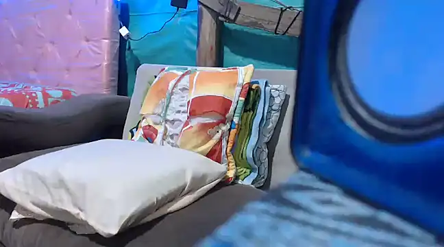 mom son dirty online show from March 1, 2025, 12:07 am