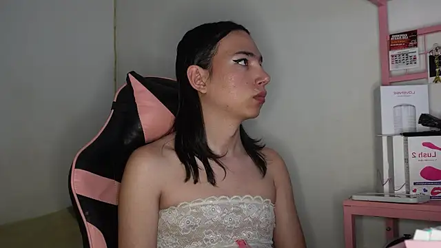 Flaream angel online show from October 30, 2025, 9:26 pm