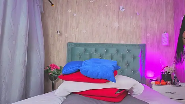 Marcelaa fox online show from November 12, 2025, 9:14 pm