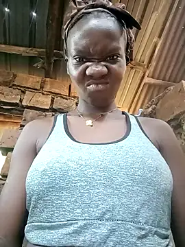 Black juicy24 online show from April 3, 2026, 4:54 am