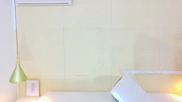 Chocolatte bar online show from November 4, 2025, 2:05 pm