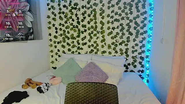 daren paulina online show from October 3, 2025, 1:46 am