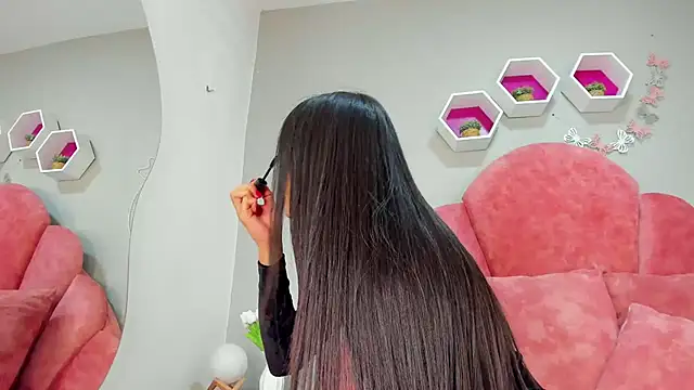 StefanyWilliams  online show from February 17, 2025, 2:20 am