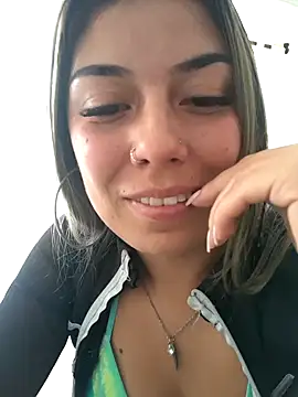 Sweel Leyva18 online show from February 6, 2025, 7:40 pm