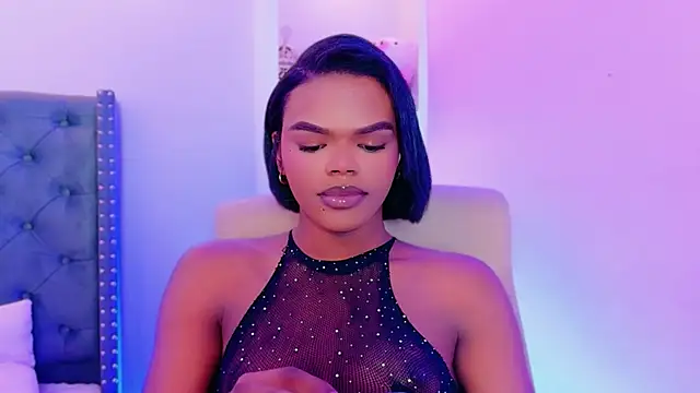 CamiEstrada online show from September 12, 2025, 9:37 pm