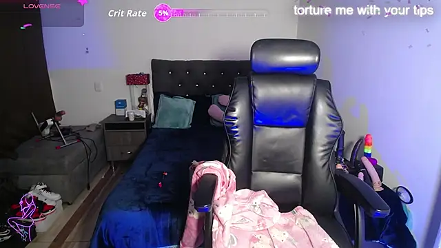 girl naugthy online show from December 1, 2025, 1:21 am