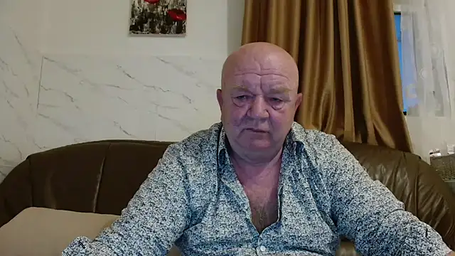 fullballs6 online show from March 11, 2026, 3:56 am