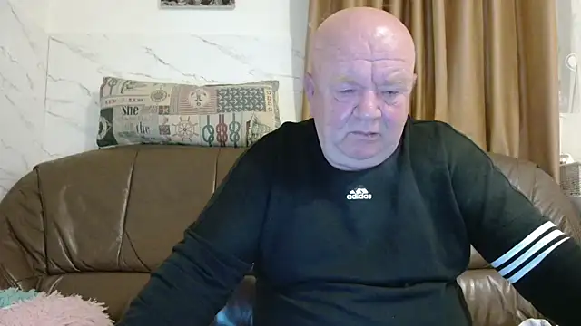 fullballs6 online show from March 18, 2026, 2:47 am