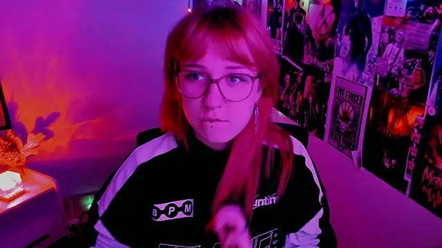 Rudy 02 online show from September 20, 2025, 5:25 pm