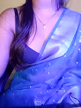 QueenOfHeart 07 online show from January 21, 2025, 4:37 pm