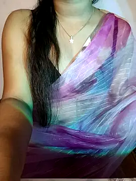 QueenOfHeart 07 online show from January 30, 2025, 5:39 pm