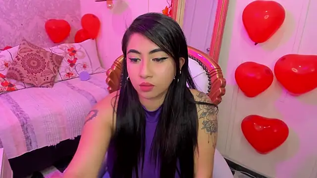 Sexy cristall  online show from February 21, 2025, 11:10 pm