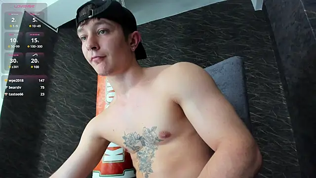 leonardsmith01 online show from December 27, 2024, 11:31 pm