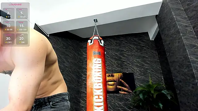 leonardsmith01 online show from January 8, 2025, 7:56 pm