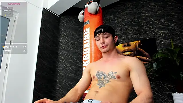 leonardsmith01 online show from January 10, 2025, 11:18 pm