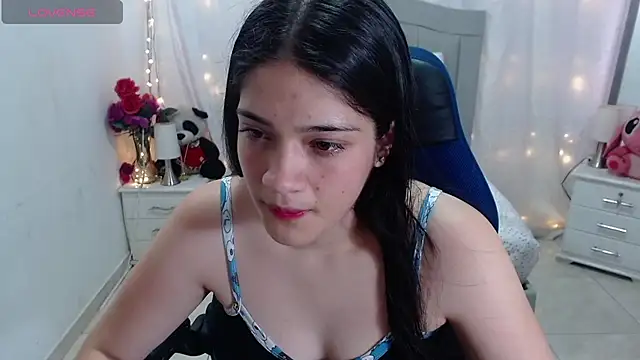 Alison girl20 online show from February 5, 2025, 8:35 pm