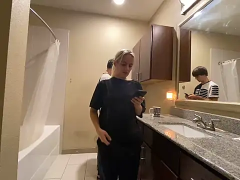 girlfriendmissy online show from February 23, 2025, 8:44 pm