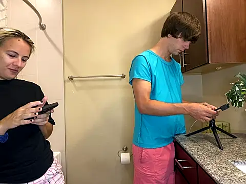 girlfriendmissy online show from September 21, 2025, 4:08 pm