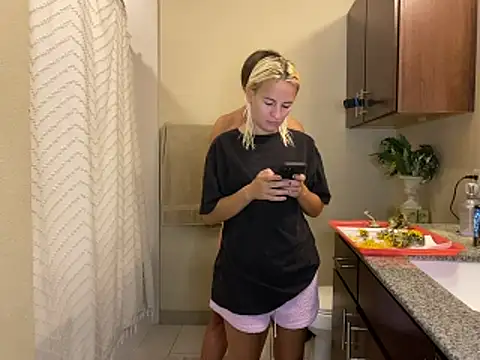 girlfriendmissy online show from November 2, 2025, 7:49 pm