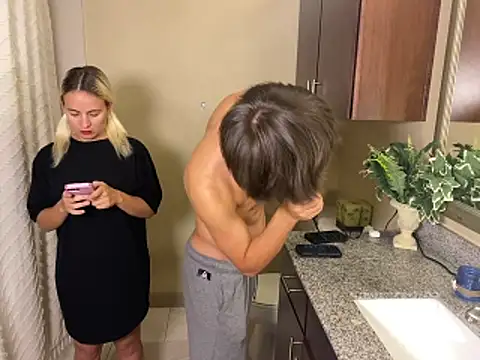 girlfriendmissy online show from March 28, 2026, 4:28 pm