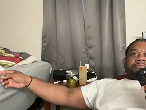 Snapshot of bigtennesseeboy chatting on June 20, 2026, 1:09 am bigtennesseeboy online show from June 20, 2026, 1:09 am